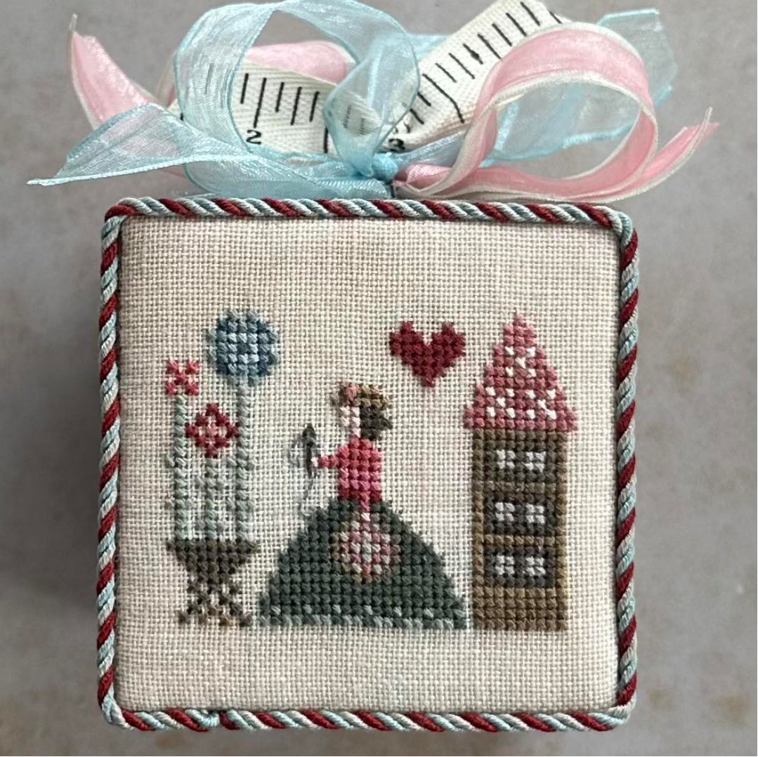 Needleworker's Frill