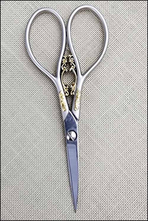 Marquis 4¼" Embroidery Scissors w/Gold Filagree