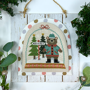 Winter Forest Snowglobe 2 - Bear