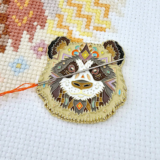 Mandala Panda Needle Minder