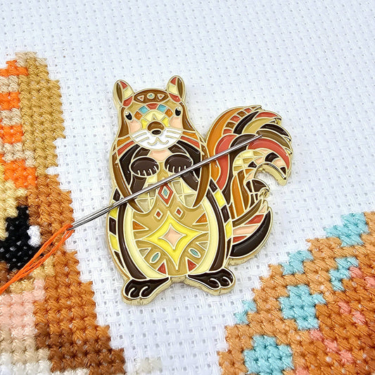 Mandala Squirrel Needle Minder