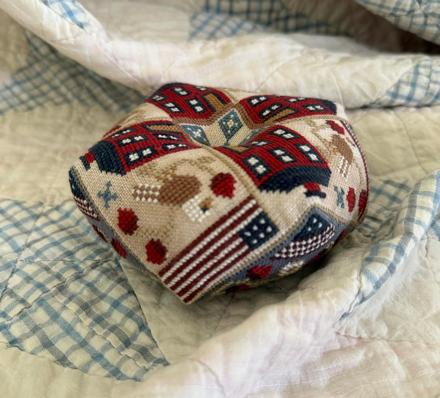 Land That I Love Biscornu Book